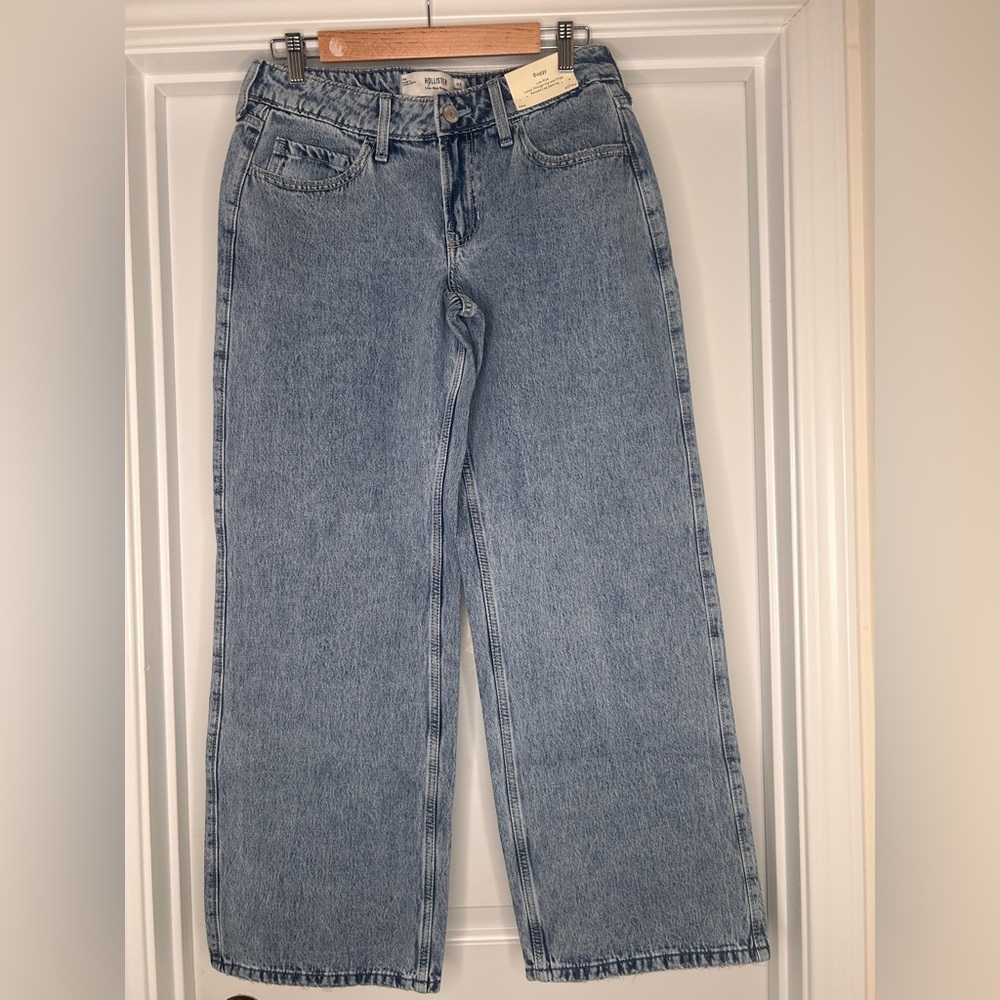 NWT Hollister Women’s Low Rise Baggy Jeans, Medium Wash, Sz.4R - Picture 6 of 15